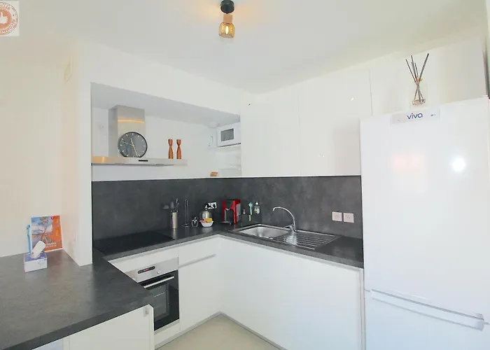 Alc - Mont8 - 8 Min Palais And Beaches Daire
